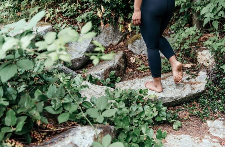 Beginner Guide to Mindful Walking: Step into Peace and Presence